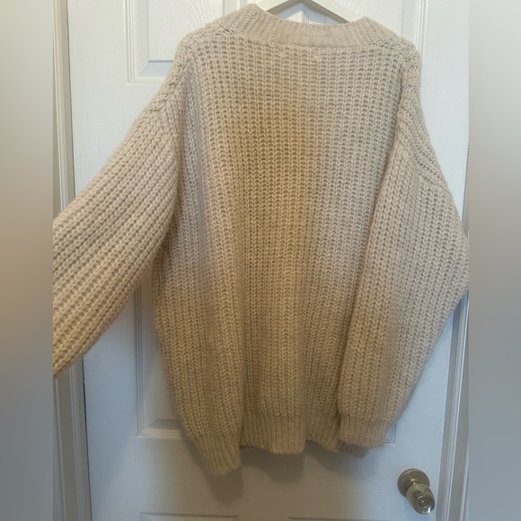 Cozy Cream Cardigan with Denim Accents - Picture 4 of 8